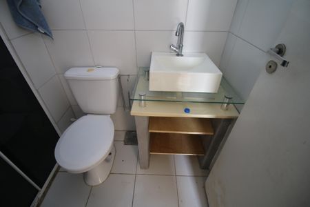 Apartamento à venda com 54m², 2 quartos e 2 vagasBanheiro Social