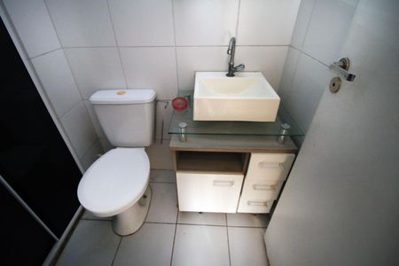 Apartamento à venda com 54m², 2 quartos e 2 vagasBanheiro da Suíte