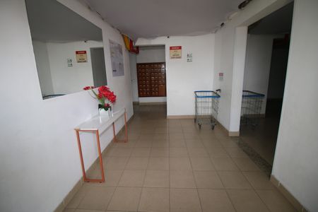 Apartamento à venda com 54m², 2 quartos e 2 vagasHall de entrada