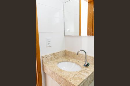 Casa à venda com 125m², 3 quartos e 2 vagasBanheiro