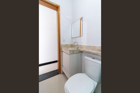 Casa à venda com 125m², 3 quartos e 2 vagasBanheiro