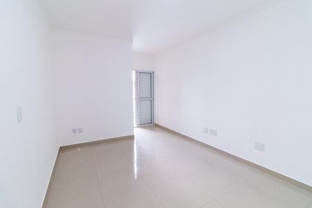 Casa à venda com 125m², 3 quartos e 2 vagasSuíte