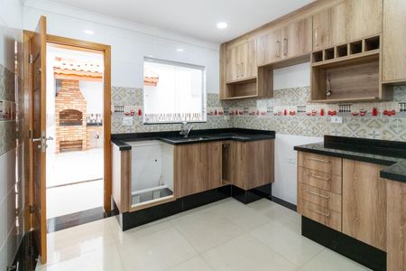 Casa à venda com 125m², 3 quartos e 2 vagasCozinha