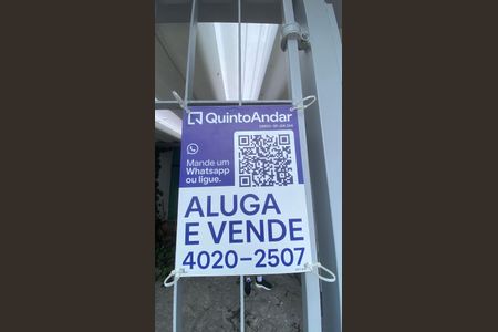 Casa à venda com 230m², 5 quartos e 1 vaga Casa à venda com 230m², 5 quartos e 1 vagaPlaca