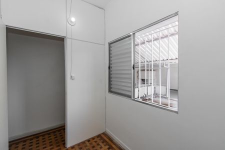 Casa à venda com 230m², 5 quartos e 1 vaga Casa à venda com 230m², 5 quartos e 1 vagaQuarto 4