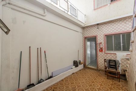 Casa à venda com 230m², 5 quartos e 1 vaga Casa à venda com 230m², 5 quartos e 1 vagaÁrea de Serviço