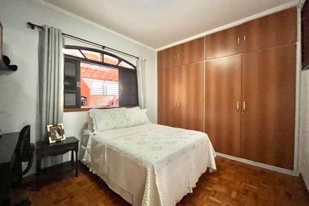 Casa à venda com 185m², 3 quartos e sem vaga Casa à venda com 185m², 3 quartos e sem vagaQuarto 1