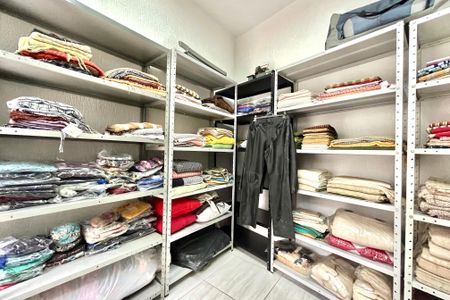 Casa à venda com 185m², 3 quartos e sem vaga Casa à venda com 185m², 3 quartos e sem vagaQuarto de Serviço 2