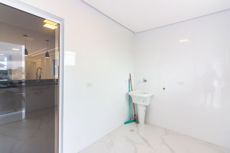 Casa à venda com 170m², 3 quartos e 1 vaga Casa à venda com 170m², 3 quartos e 1 vagaÁrea de Serviço