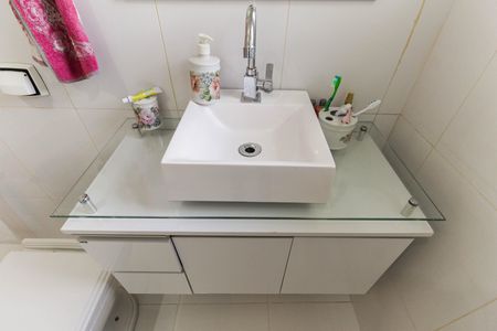 Casa à venda com 154m², 3 quartos e 1 vaga Casa à venda com 154m², 3 quartos e 1 vagaBanheiro