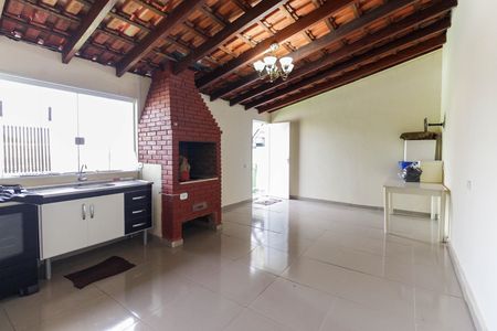 Casa à venda com 154m², 3 quartos e 1 vaga Casa à venda com 154m², 3 quartos e 1 vagaChurrasqueira