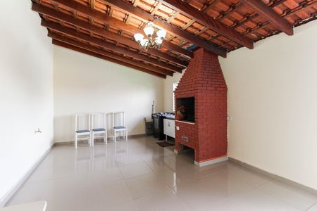Casa à venda com 154m², 3 quartos e 1 vaga Casa à venda com 154m², 3 quartos e 1 vagaChurrasqueira