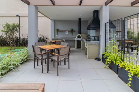 Apartamento à venda com 35m², 2 quartos e 1 vaga Apartamento à venda com 35m², 2 quartos e 1 vagaÁrea comum - Churrasqueira