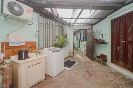 Casa à venda com 300m², 3 quartos e 5 vagasPátio