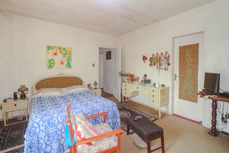 Casa à venda com 300m², 3 quartos e 5 vagasSuíte