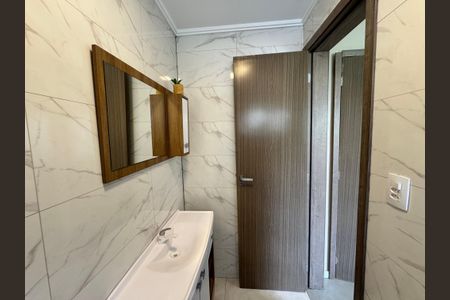 Casa à venda com 230m², 3 quartos e 2 vagasBanheiro/ Suíte 2