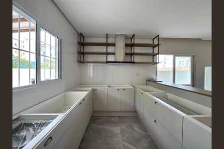 Casa à venda com 230m², 3 quartos e 2 vagasCozinha