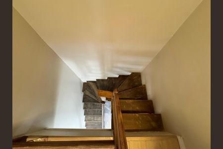 Casa à venda com 230m², 3 quartos e 2 vagasCorredor