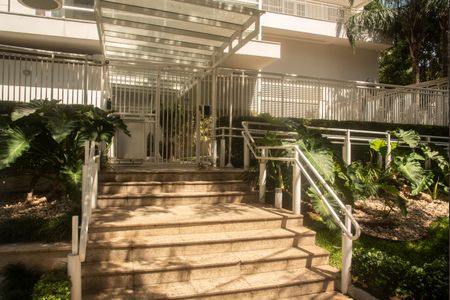 Apartamento à venda com 115m², 2 quartos e 2 vagasFachada