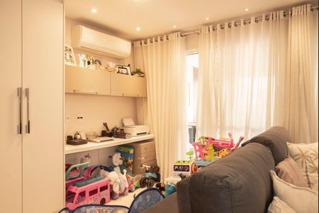 Apartamento à venda com 115m², 2 quartos e 2 vagasSala