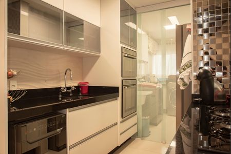 Apartamento à venda com 115m², 2 quartos e 2 vagasCozinha