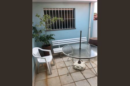 Casa à venda com 270m², 3 quartos e 3 vagas