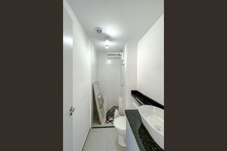 Apartamento para alugar com 39m², 2 quartos e sem vaga Apartamento para alugar com 39m², 2 quartos e sem vagaBanheiro