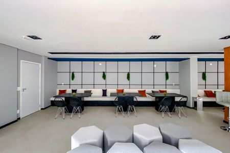 Apartamento para alugar com 39m², 2 quartos e sem vagaÁrea comum