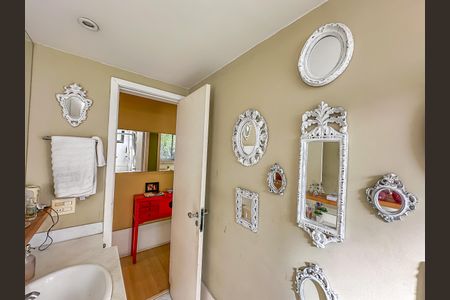 Apartamento à venda com 166m², 2 quartos e 1 vaga Apartamento à venda com 166m², 2 quartos e 1 vagaBanheiro Social