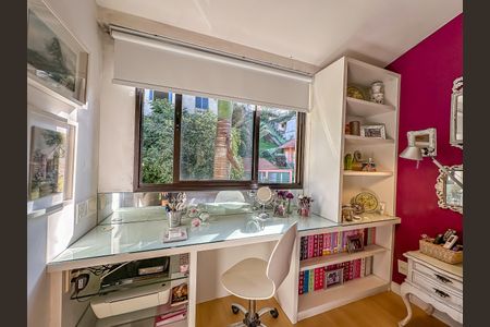 Apartamento à venda com 166m², 2 quartos e 1 vaga Apartamento à venda com 166m², 2 quartos e 1 vagaSuíte