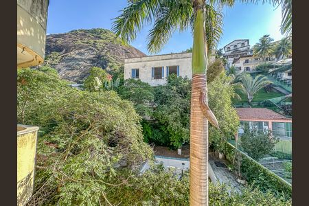 Apartamento à venda com 166m², 2 quartos e 1 vaga Apartamento à venda com 166m², 2 quartos e 1 vagaVista Suíte