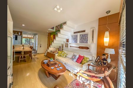 Apartamento à venda com 166m², 2 quartos e 1 vaga Apartamento à venda com 166m², 2 quartos e 1 vagaSala