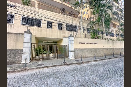 Apartamento à venda com 166m², 2 quartos e 1 vaga Apartamento à venda com 166m², 2 quartos e 1 vagaFachada