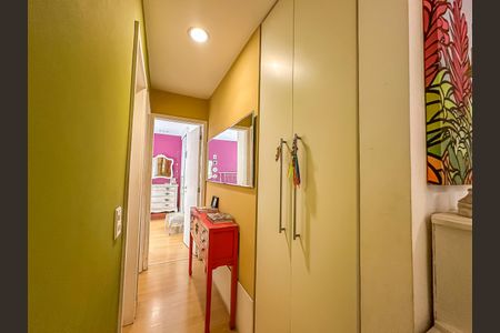 Apartamento à venda com 166m², 2 quartos e 1 vaga Apartamento à venda com 166m², 2 quartos e 1 vagaCorredor