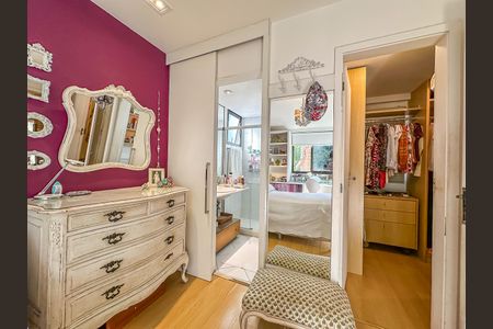 Apartamento à venda com 166m², 2 quartos e 1 vaga Apartamento à venda com 166m², 2 quartos e 1 vagaSuíte