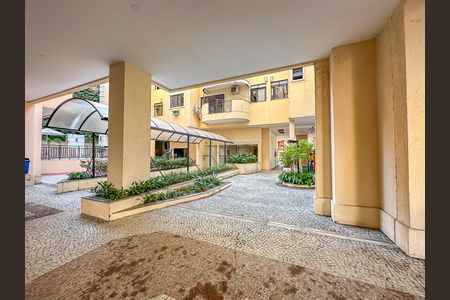 Apartamento à venda com 166m², 2 quartos e 1 vaga Apartamento à venda com 166m², 2 quartos e 1 vagaÁrea comum