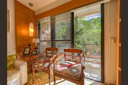 Apartamento à venda com 166m², 2 quartos e 1 vaga Apartamento à venda com 166m², 2 quartos e 1 vagaSala