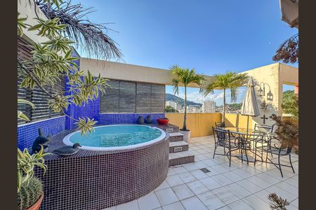 Apartamento à venda com 166m², 2 quartos e 1 vaga Apartamento à venda com 166m², 2 quartos e 1 vagaÁrea comum