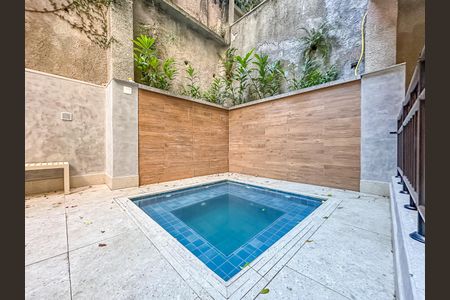 Apartamento à venda com 166m², 2 quartos e 1 vaga Apartamento à venda com 166m², 2 quartos e 1 vagaÁrea comum