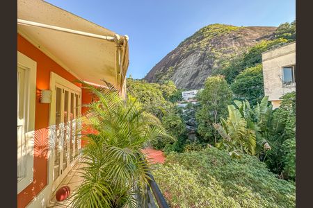 Apartamento à venda com 166m², 2 quartos e 1 vaga Apartamento à venda com 166m², 2 quartos e 1 vagaÁrea comum