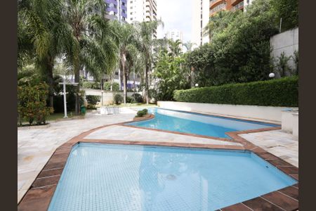 Apartamento à venda com 85m², 2 quartos e 2 vagasÁrea comum - Piscina