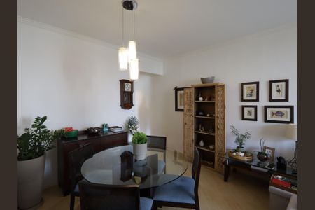 Apartamento à venda com 85m², 2 quartos e 2 vagasSala