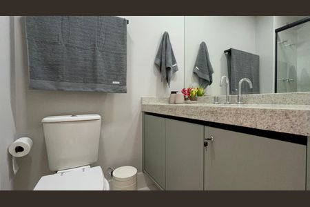 Studio à venda com 28m², 1 quarto e sem vaga Studio à venda com 28m², 1 quarto e sem vagaBanheiro