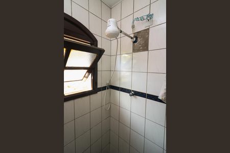 Casa à venda com 402m², 5 quartos e 5 vagas Casa à venda com 402m², 5 quartos e 5 vagasBanheiro 1