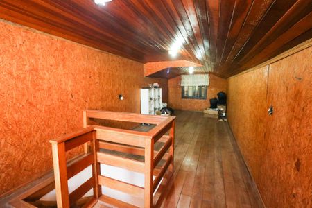 Casa à venda com 402m², 5 quartos e 5 vagas Casa à venda com 402m², 5 quartos e 5 vagasSótão da casa