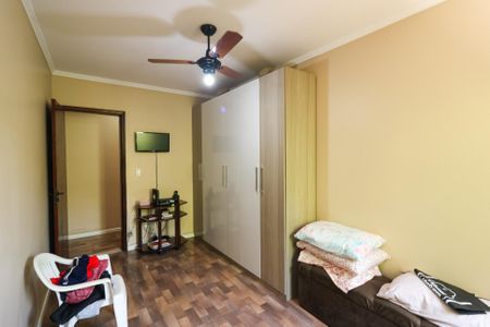 Casa à venda com 402m², 5 quartos e 5 vagas Casa à venda com 402m², 5 quartos e 5 vagasQuarto 2 - Suíte