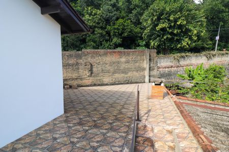 Casa à venda com 402m², 5 quartos e 5 vagas Casa à venda com 402m², 5 quartos e 5 vagasTerraço