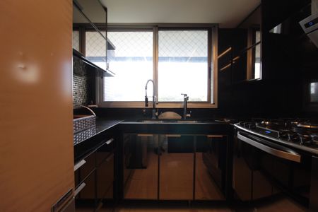 Apartamento à venda com 1427m², 2 quartos e 4 vagasCozinha