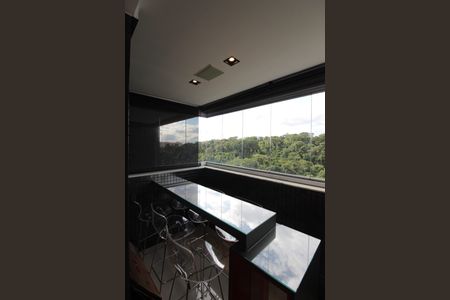 Apartamento à venda com 1427m², 2 quartos e 4 vagasVaranda da Sala