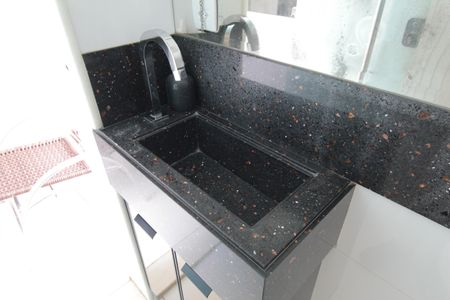 Apartamento à venda com 1427m², 2 quartos e 4 vagasLavabo da Área Gourmet